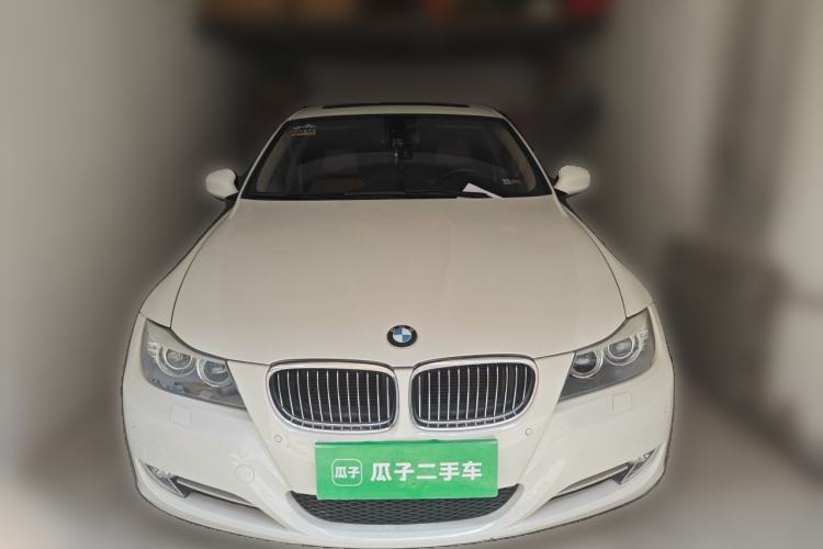 Used BMW 3 Series 2011 320i Luxury Edition Front