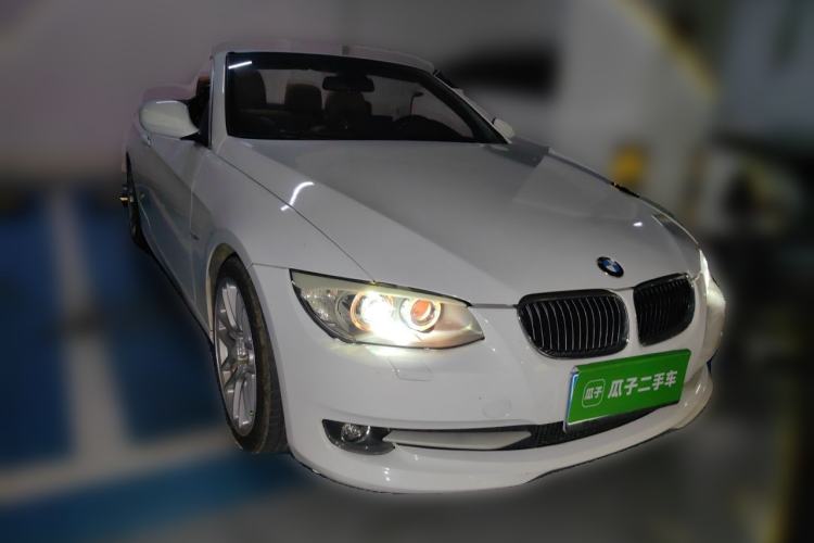 Used BMW 3 Series 2011 325i Convertible Coupe Front Right 45 Deg