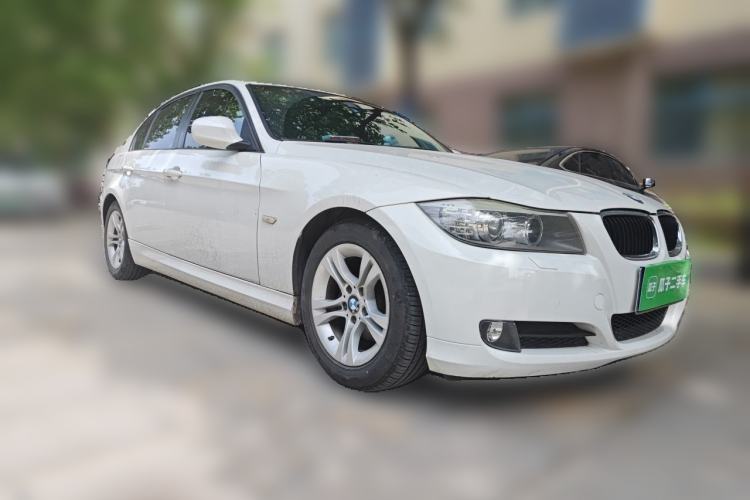 Used BMW 3 Series 2011 320i Sport Edition Front Right 45 Deg