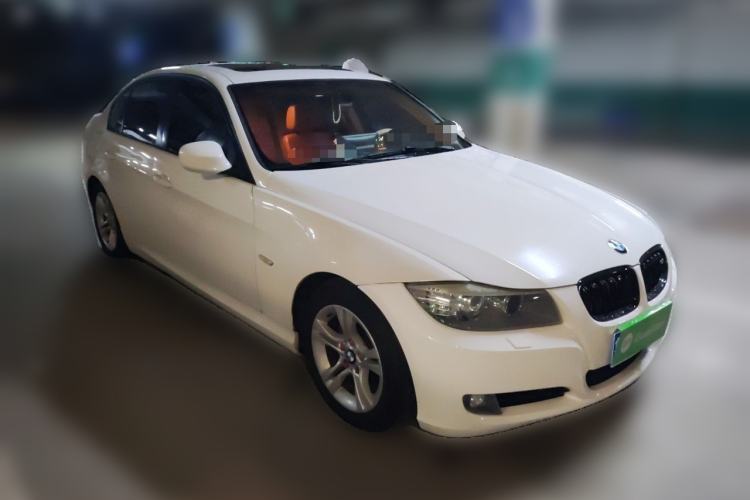 Used BMW 3 Series 2011 320i Sport Edition Front Right 45 Deg
