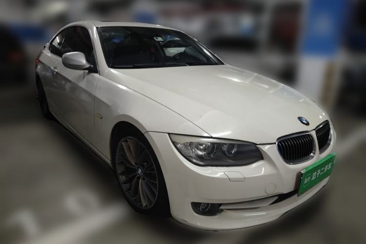 Used BMW 3 Series 2011 320i Coupe Front Right 45 Deg