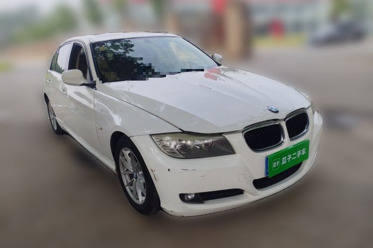 Used BMW 3 Series 2011 318i Leading Model Front Right 45 Deg