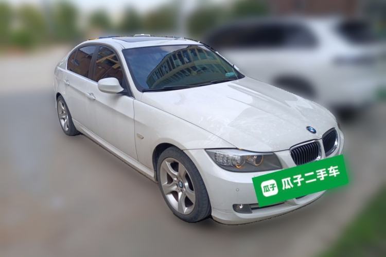 Used BMW 3 Series 2011 325i Luxury Edition Front Right 45 Deg