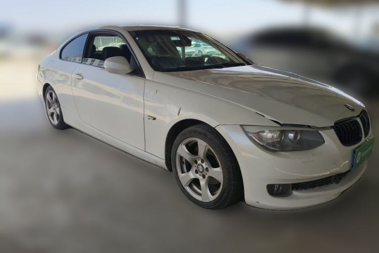 Used BMW 3 Series 2011 320i Coupe Front Right 45 Deg