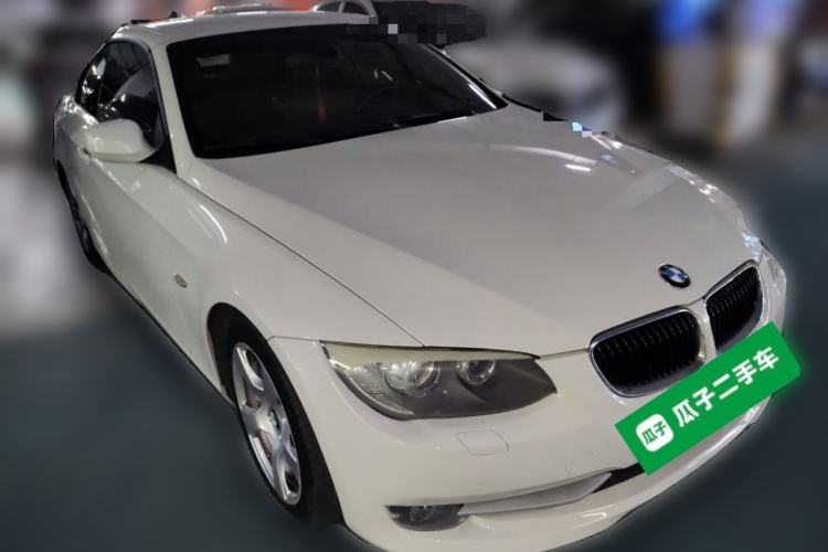 Used BMW 3 Series 2011 320i Convertible Coupe Front Right 45 Deg