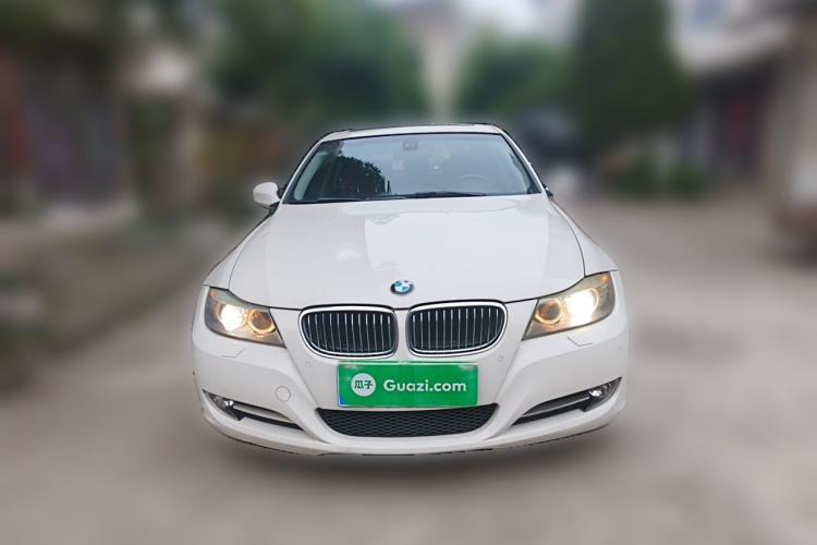 Used BMW 3 Series 2011 320i Luxury Edition Front