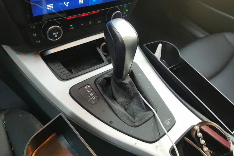 Used BMW 3 Series 2011 318i Leading Model Gear Lever