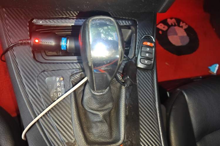 Used BMW 3 Series 2011 330i Convertible Coupe Gear Lever