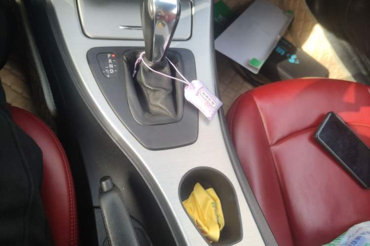 Used BMW 3 Series 2011 320i Convertible Coupe Gear Lever