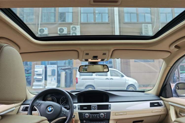 Used BMW 3 Series 2011 320i Luxury Edition Headliner