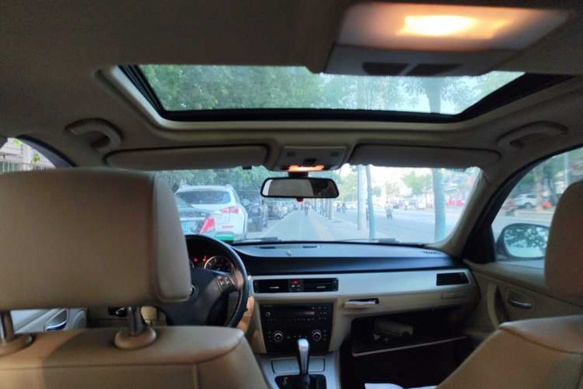 Used BMW 3 Series 2011 318i Leading Model Headliner