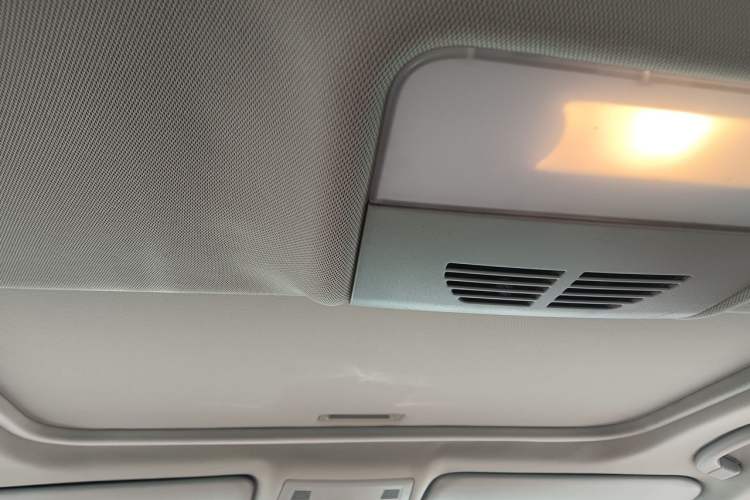 Used BMW 3 Series 2011 320i Sport Edition Headliner