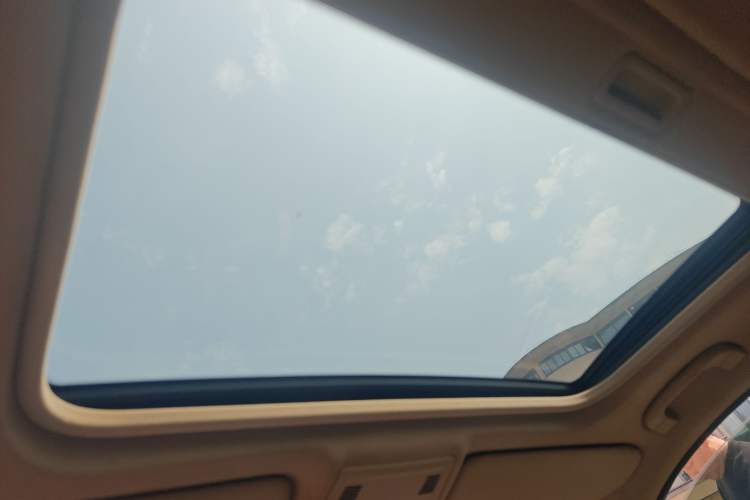 Used BMW 3 Series 2011 325i Sport Edition Headliner