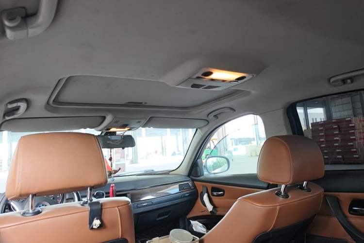 Used BMW 3 Series 2011 325i Sport Edition Headliner