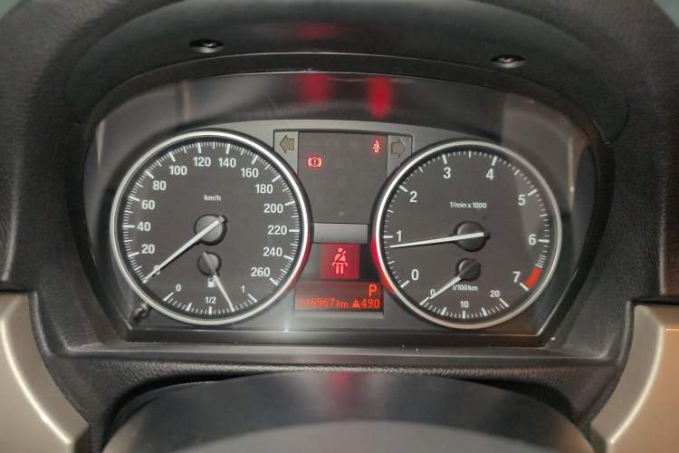 Used BMW 3 Series 2011 320i Luxury Edition Instrument Cluster