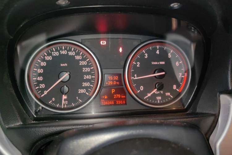 Used BMW 3 Series 2011 325i Convertible Coupe Instrument Cluster
