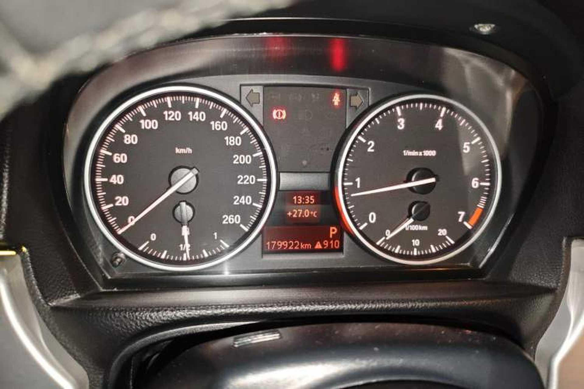 Used BMW 3 Series 2011 320i Convertible Coupe Instrument Cluster