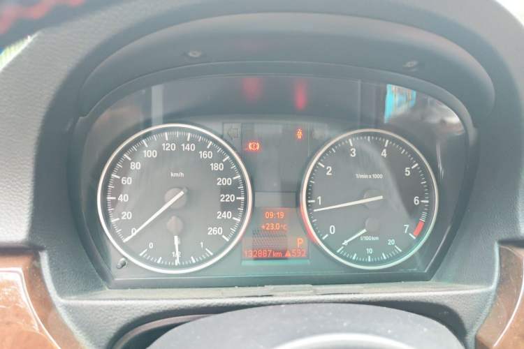 Used BMW 3 Series 2011 320i Sport Edition Instrument Cluster