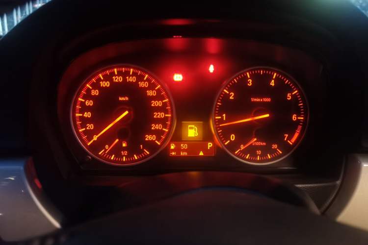 Used BMW 3 Series 2011 320i Sport Edition Instrument Cluster