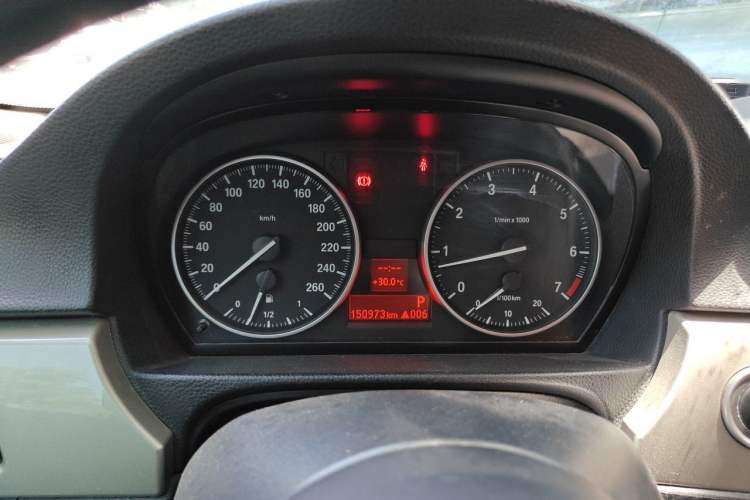 Used BMW 3 Series 2011 320i Luxury Edition Instrument Cluster