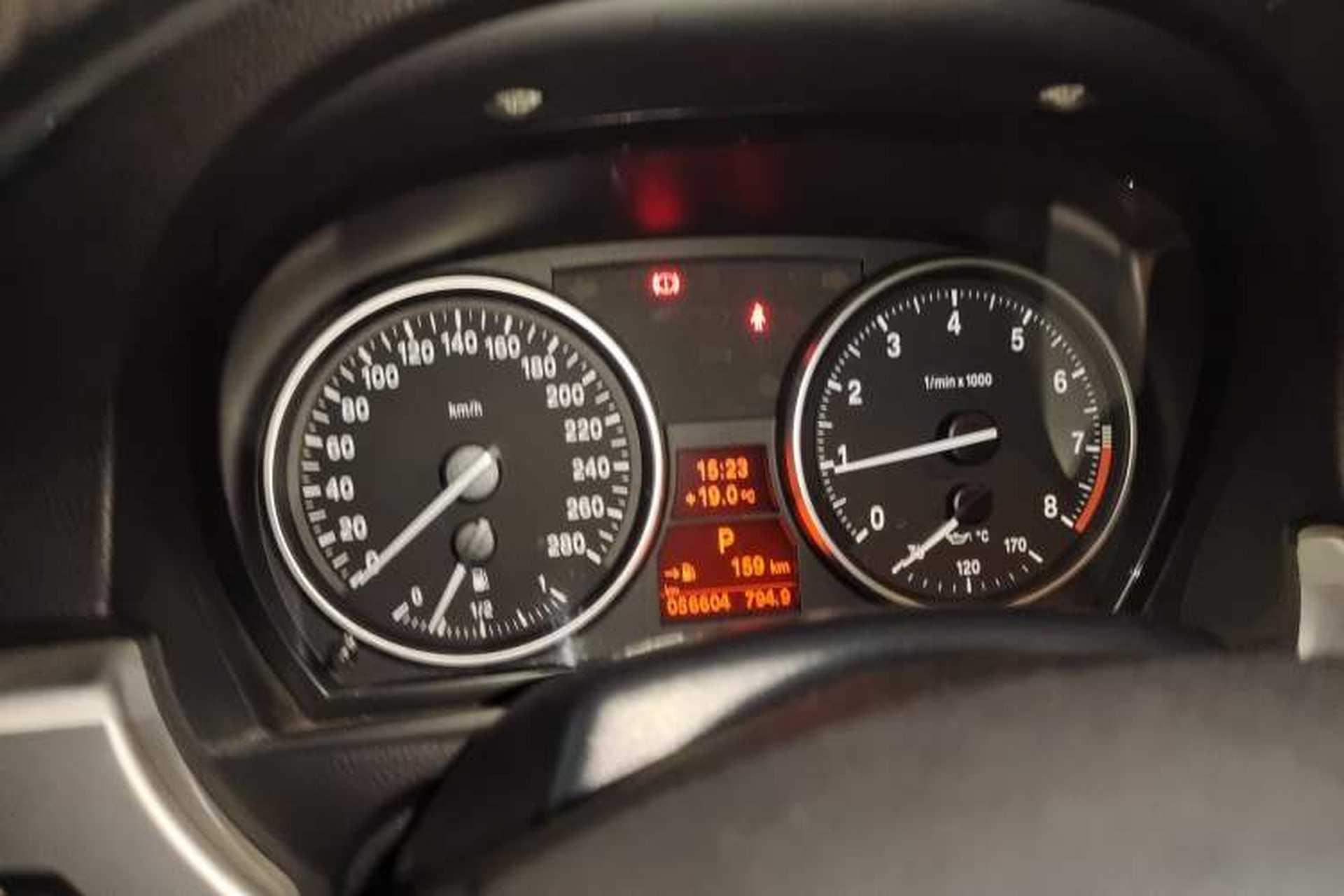 Used BMW 3 Series 2011 325i Convertible Coupe Instrument Cluster