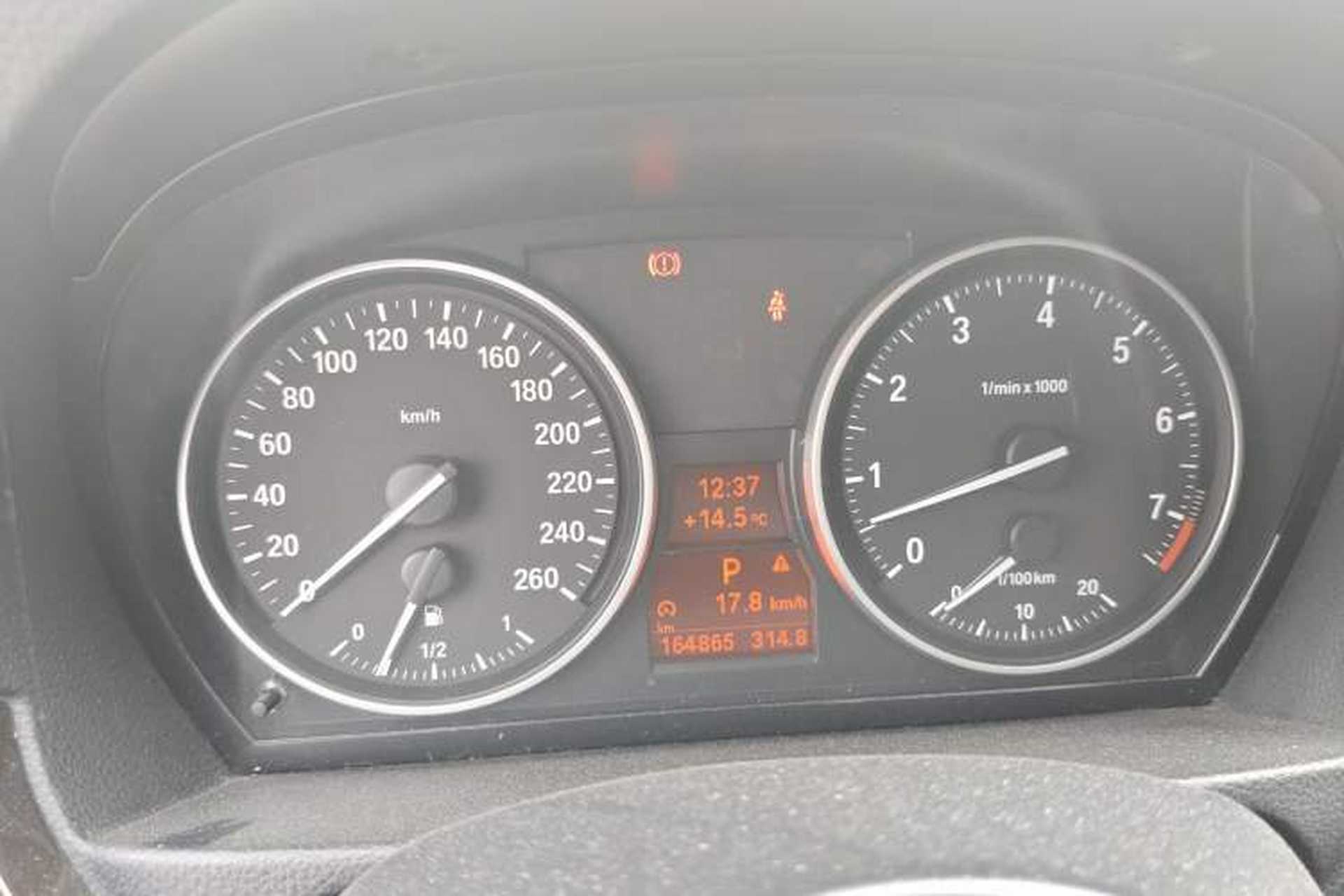 Used BMW 3 Series 2011 325i Sport Edition Instrument Cluster