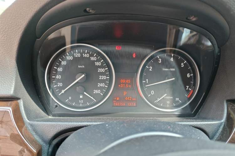 Used BMW 3 Series 2011 325i Sport Edition Instrument Cluster