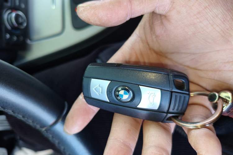 Used BMW 3 Series 2011 320i Convertible Coupe Interior 1