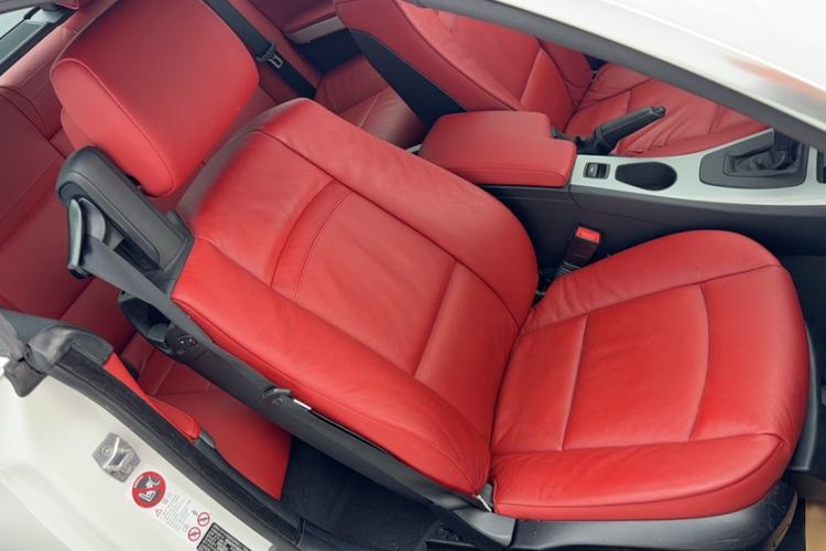 Used BMW 3 Series 2011 320i Convertible Coupe Interior 7