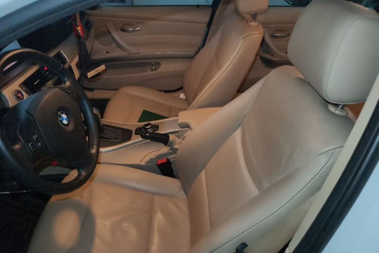 Used BMW 3 Series 2011 320i Luxury Edition Left Front Seat