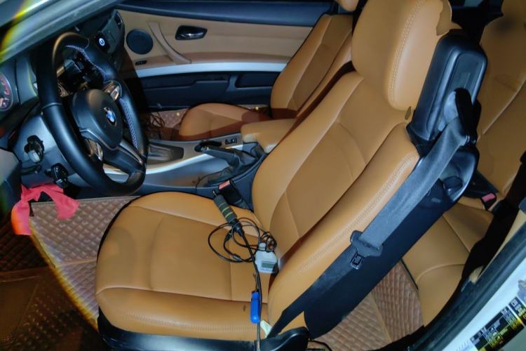 Used BMW 3 Series 2011 325i Convertible Coupe Left Front Seat