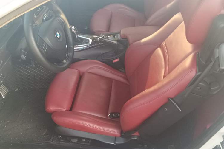 Used BMW 3 Series 2011 335i Convertible Coupe Left Front Seat