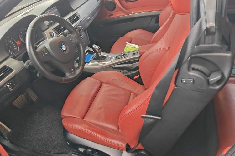 Used BMW 3 Series 2011 335i Convertible Coupe Left Front Seat