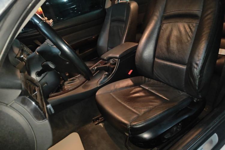 Used BMW 3 Series 2011 320i Coupe Left Front Seat