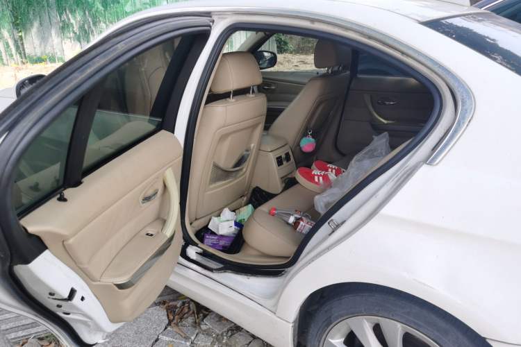 Used BMW 3 Series 2011 320i Luxury Edition Left Rear Seat