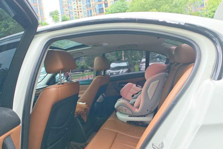 Used BMW 3 Series 2011 320i Sport Edition Left Rear Seat