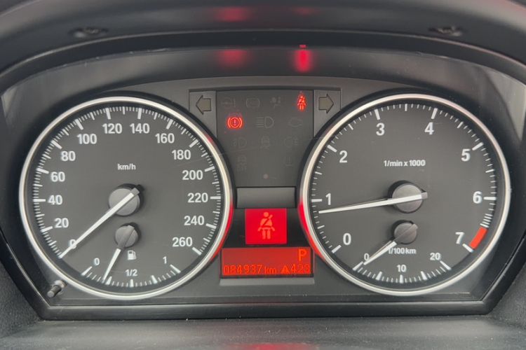 Used BMW 3 Series 2011 320i Convertible Coupe Odometer Close Up