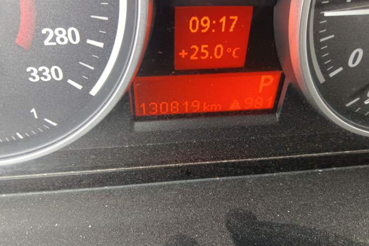 Used BMW 3 Series 2011 320i Convertible Coupe Odometer Close Up