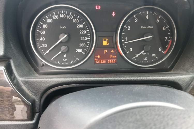 Used BMW 3 Series 2011 330i two-door coupe Odometer Close Up