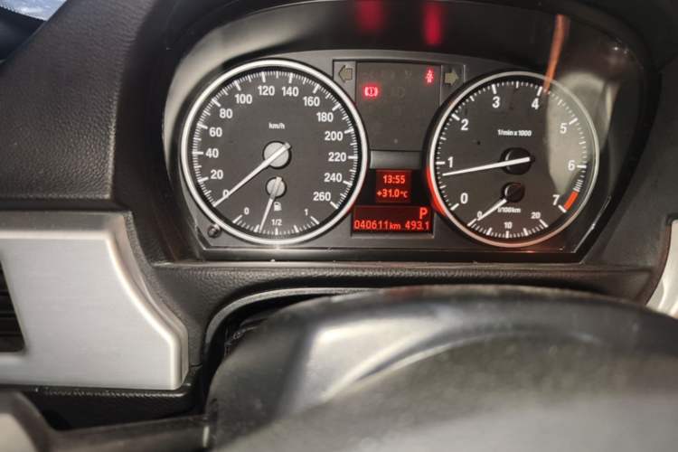 Used BMW 3 Series 2011 320i Convertible Coupe Odometer Close Up
