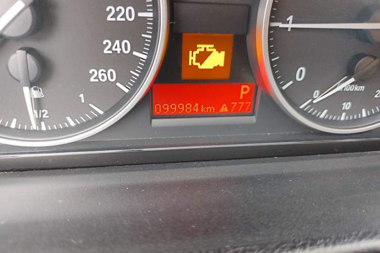 Used BMW 3 Series 2011 320i Coupe Odometer Close Up
