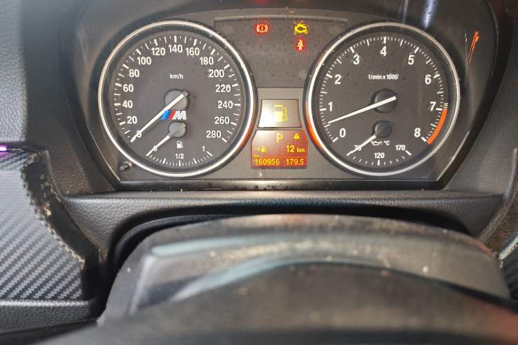 Used BMW 3 Series 2011 330i Convertible Coupe Odometer Close Up