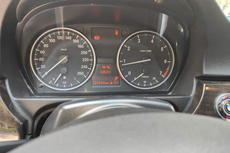 Used BMW 3 Series 2011 320i Convertible Coupe Odometer Close Up