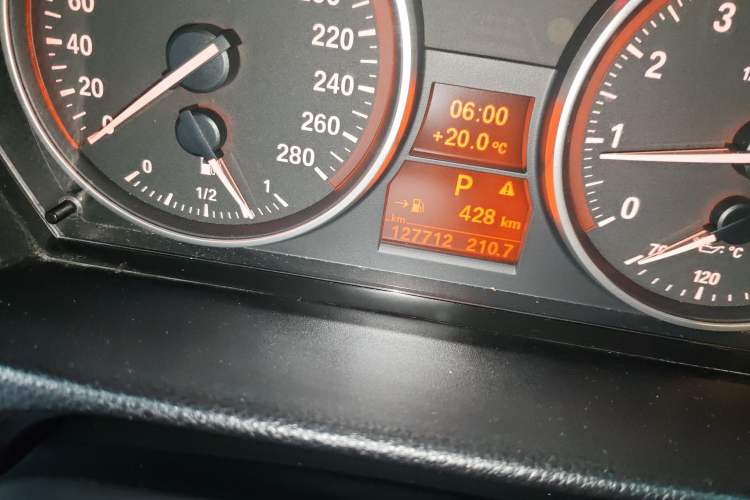 Used BMW 3 Series 2011 325i Convertible Coupe Odometer Close Up