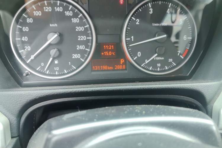 Used BMW 3 Series 2011 320i Convertible Coupe Odometer Close Up