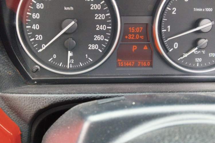 Used BMW 3 Series 2011 325i Convertible Coupe Odometer Close Up