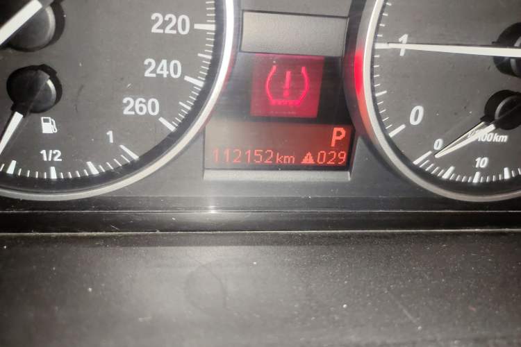 Used BMW 3 Series 2011 320i Convertible Coupe Odometer Close Up