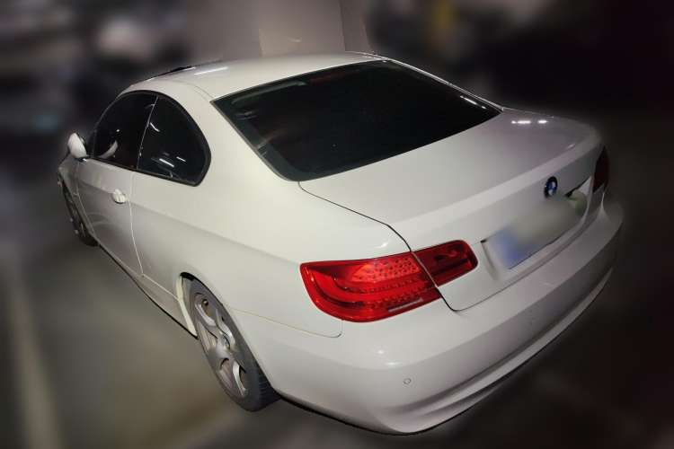 Used BMW 3 Series 2011 320i Coupe Rear Left 45 Deg