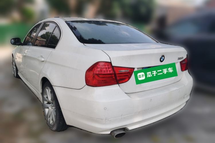Used BMW 3 Series 2011 320i Luxury Edition Rear Left 45 Deg