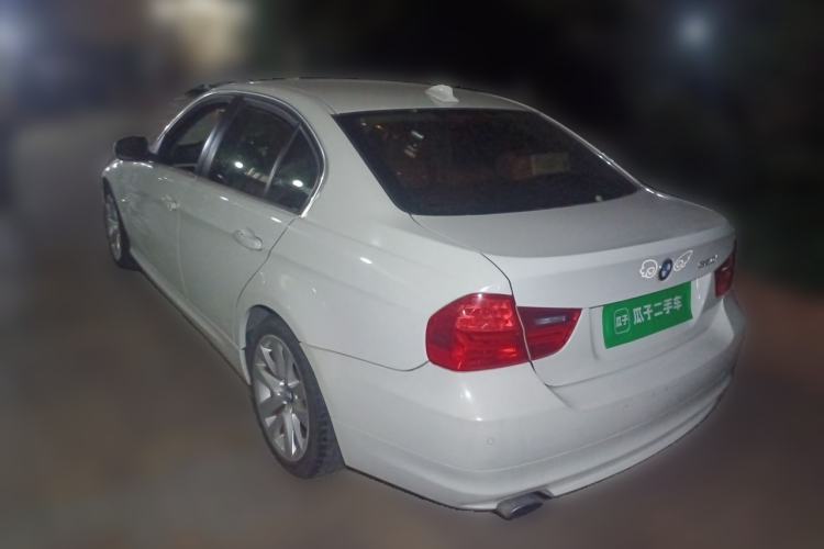 Used BMW 3 Series 2011 320i Luxury Edition Rear Left 45 Deg